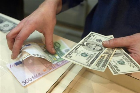 НБУ может отменить пенсионный сбор при покупке валюты